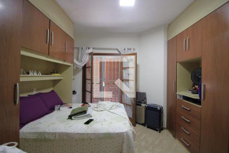 Casa à venda com 97m², 3 quartos e 2 vagasSuíte