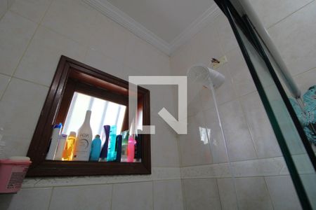 Casa à venda com 97m², 3 quartos e 2 vagasChuveiro banheiro da suíte