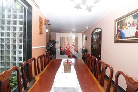 Sala de casa à venda com 3 quartos, 360m² em Vila Baruel, São Paulo