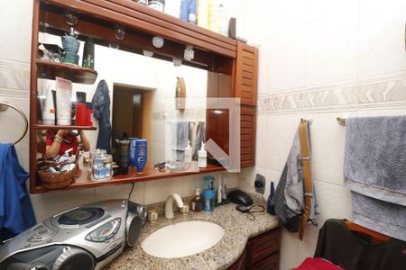 Casa à venda com 360m², 3 quartos e 4 vagasBanheiro da Suíte
