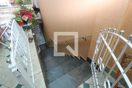 Casa à venda com 360m², 3 quartos e 4 vagasEscada