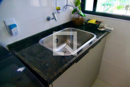 Apartamento à venda com 71m², 3 quartos e 1 vaga Apartamento à venda com 71m², 3 quartos e 1 vagaÁrea serviço