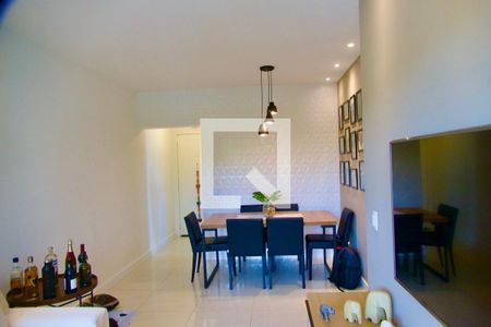 Sala de apartamento à venda com 3 quartos, 71m² em Barra da Tijuca, Rio de Janeiro