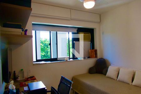 Quarto  de apartamento à venda com 3 quartos, 71m² em Barra da Tijuca, Rio de Janeiro
