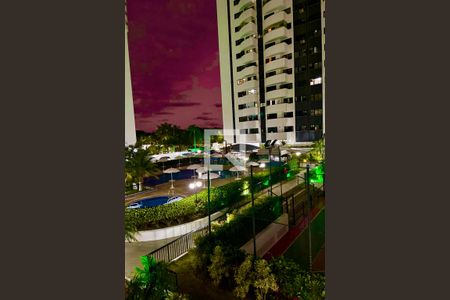 Apartamento à venda com 71m², 3 quartos e 1 vaga Apartamento à venda com 71m², 3 quartos e 1 vagaÁrea Comum - Playground noite