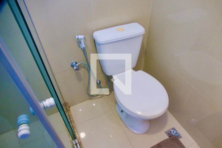 Apartamento à venda com 71m², 3 quartos e 1 vaga Apartamento à venda com 71m², 3 quartos e 1 vagaSuíte banheiro