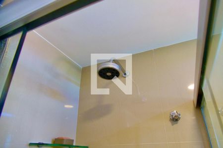 Apartamento à venda com 71m², 3 quartos e 1 vaga Apartamento à venda com 71m², 3 quartos e 1 vagaSuíte banheiro