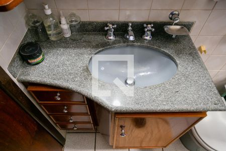 Casa à venda com 249m², 4 quartos e 2 vagasBanheiro da Suíte 3