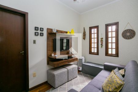 Casa à venda com 249m², 4 quartos e 2 vagasSala de TV