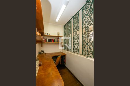 Casa à venda com 249m², 4 quartos e 2 vagasEscritório