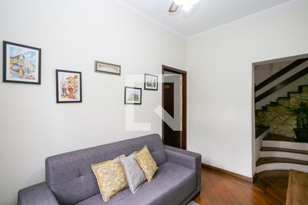 Casa à venda com 249m², 4 quartos e 2 vagasSala de TV