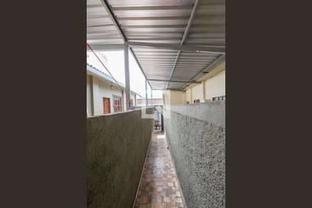 Casa à venda com 350m², 2 quartos e 1 vaga Casa à venda com 350m², 2 quartos e 1 vagaEntrada