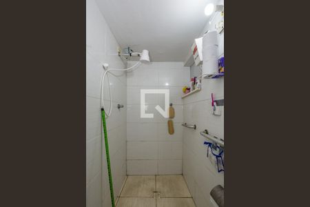 Casa à venda com 350m², 2 quartos e 1 vaga Casa à venda com 350m², 2 quartos e 1 vagaBanheiro