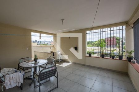 Casa à venda com 350m², 2 quartos e 1 vaga Casa à venda com 350m², 2 quartos e 1 vagaCasa 3