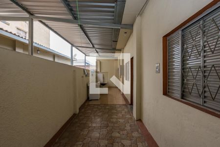 Casa à venda com 350m², 2 quartos e 1 vaga Casa à venda com 350m², 2 quartos e 1 vagaCasa 4