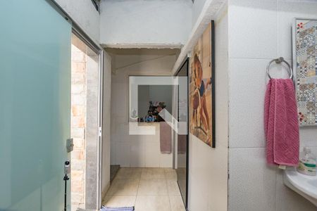 Casa à venda com 350m², 2 quartos e 1 vaga Casa à venda com 350m², 2 quartos e 1 vagaCorredor