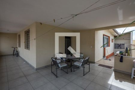 Casa à venda com 350m², 2 quartos e 1 vaga Casa à venda com 350m², 2 quartos e 1 vagaCasa 3