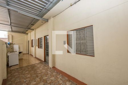 Casa à venda com 350m², 2 quartos e 1 vaga Casa à venda com 350m², 2 quartos e 1 vagaCasa 4
