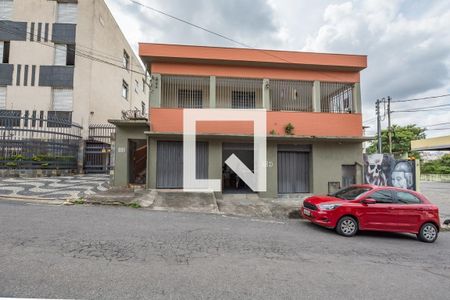 Casa à venda com 350m², 2 quartos e 1 vaga Casa à venda com 350m², 2 quartos e 1 vagaFachada