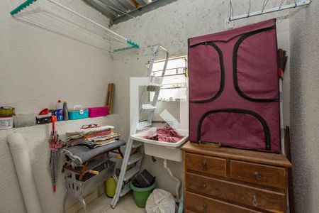 Casa à venda com 350m², 2 quartos e 1 vaga Casa à venda com 350m², 2 quartos e 1 vagaÁrea de Serviço