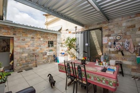 Casa à venda com 350m², 2 quartos e 1 vaga Casa à venda com 350m², 2 quartos e 1 vagaVaranda da Sala