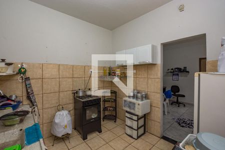 Casa à venda com 350m², 2 quartos e 1 vaga Casa à venda com 350m², 2 quartos e 1 vagaCozinha casa 2