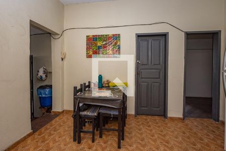 Casa à venda com 350m², 2 quartos e 1 vaga Casa à venda com 350m², 2 quartos e 1 vagaCasa 3