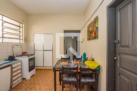 Casa à venda com 350m², 2 quartos e 1 vaga Casa à venda com 350m², 2 quartos e 1 vagaCasa 3