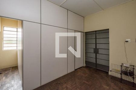 Casa à venda com 350m², 2 quartos e 1 vaga Casa à venda com 350m², 2 quartos e 1 vagaCasa 3