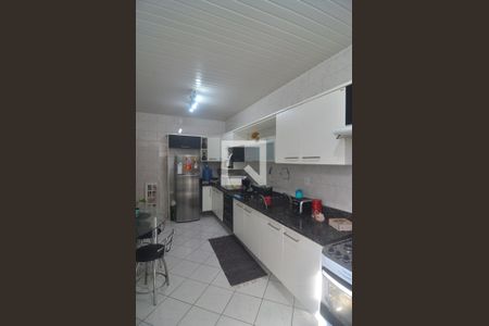 Apartamento à venda com 76m², 2 quartos e 2 vagasCozinha