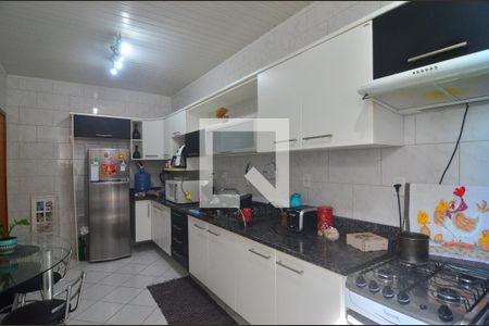 Apartamento à venda com 76m², 2 quartos e 2 vagasCozinha
