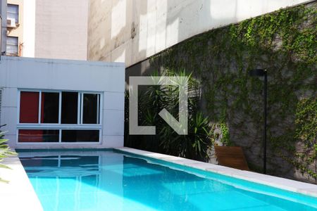 Studio à venda com 23m², 1 quarto e sem vagaÁrea comum - Piscina