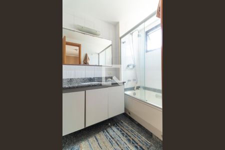 Apartamento à venda com 148m², 3 quartos e 3 vagas Apartamento à venda com 148m², 3 quartos e 3 vagasBanheiro da Suíte 3