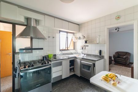 Apartamento à venda com 148m², 3 quartos e 3 vagas Apartamento à venda com 148m², 3 quartos e 3 vagasCozinha