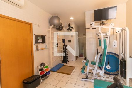 Apartamento à venda com 148m², 3 quartos e 3 vagas Apartamento à venda com 148m², 3 quartos e 3 vagasAcademia