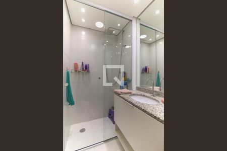 Apartamento à venda com 69m², 2 quartos e 1 vagaBanheiro Social