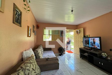 Sala de Estar de casa à venda com 2 quartos, 90m² em Santos Dumont, São Leopoldo