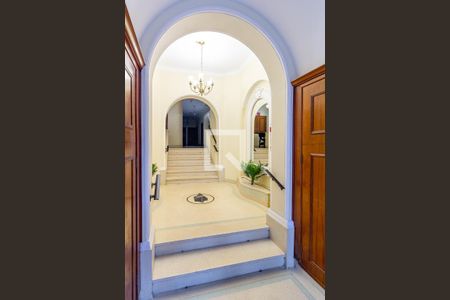 Apartamento para alugar com 120m², 2 quartos e sem vaga Apartamento para alugar com 120m², 2 quartos e sem vagaHall de Entrada