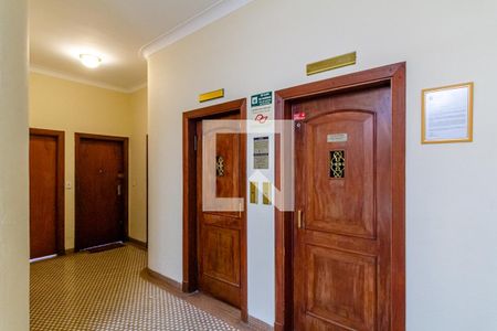 Hall de Elevador de apartamento para alugar com 2 quartos, 120m² em Santa Cecilia, São Paulo