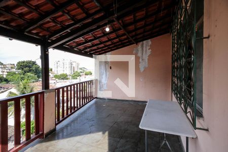 Casa à venda com 441m², 4 quartos e 3 vagasVaranda