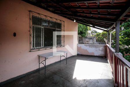 Casa à venda com 441m², 4 quartos e 3 vagasVaranda