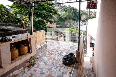 Casa à venda com 441m², 4 quartos e 3 vagasQuintal