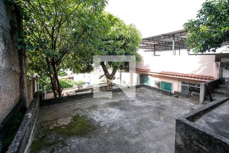 Casa à venda com 441m², 4 quartos e 3 vagasQuintal