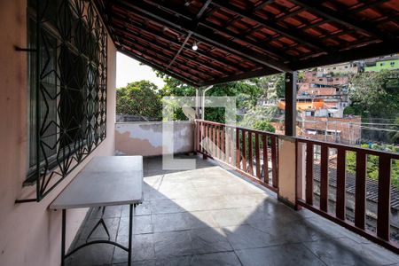Casa à venda com 441m², 4 quartos e 3 vagasVaranda