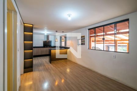 Sala/Cozinha de casa à venda com 2 quartos, 120m² em Hípica, Porto Alegre