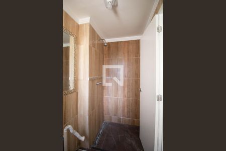 Banheiro de apartamento à venda com 2 quartos, 46m² em Vila Santana, São Paulo