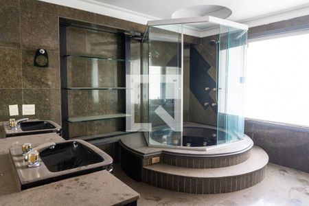 Casa para alugar com 560m², 4 quartos e 3 vagasBanheiro da Suíte 3