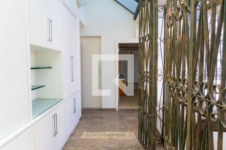 Casa para alugar com 560m², 4 quartos e 3 vagasCorredor