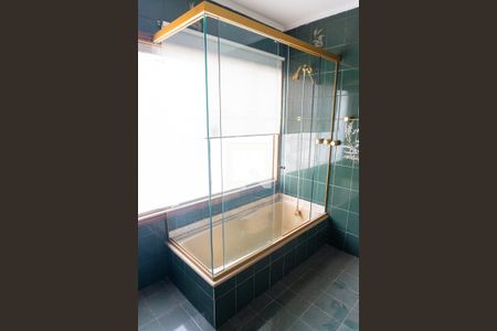 Casa para alugar com 560m², 4 quartos e 3 vagasBanheiro da Suíte 1 Detalhe