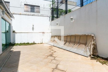 Casa para alugar com 560m², 4 quartos e 3 vagasQuintal